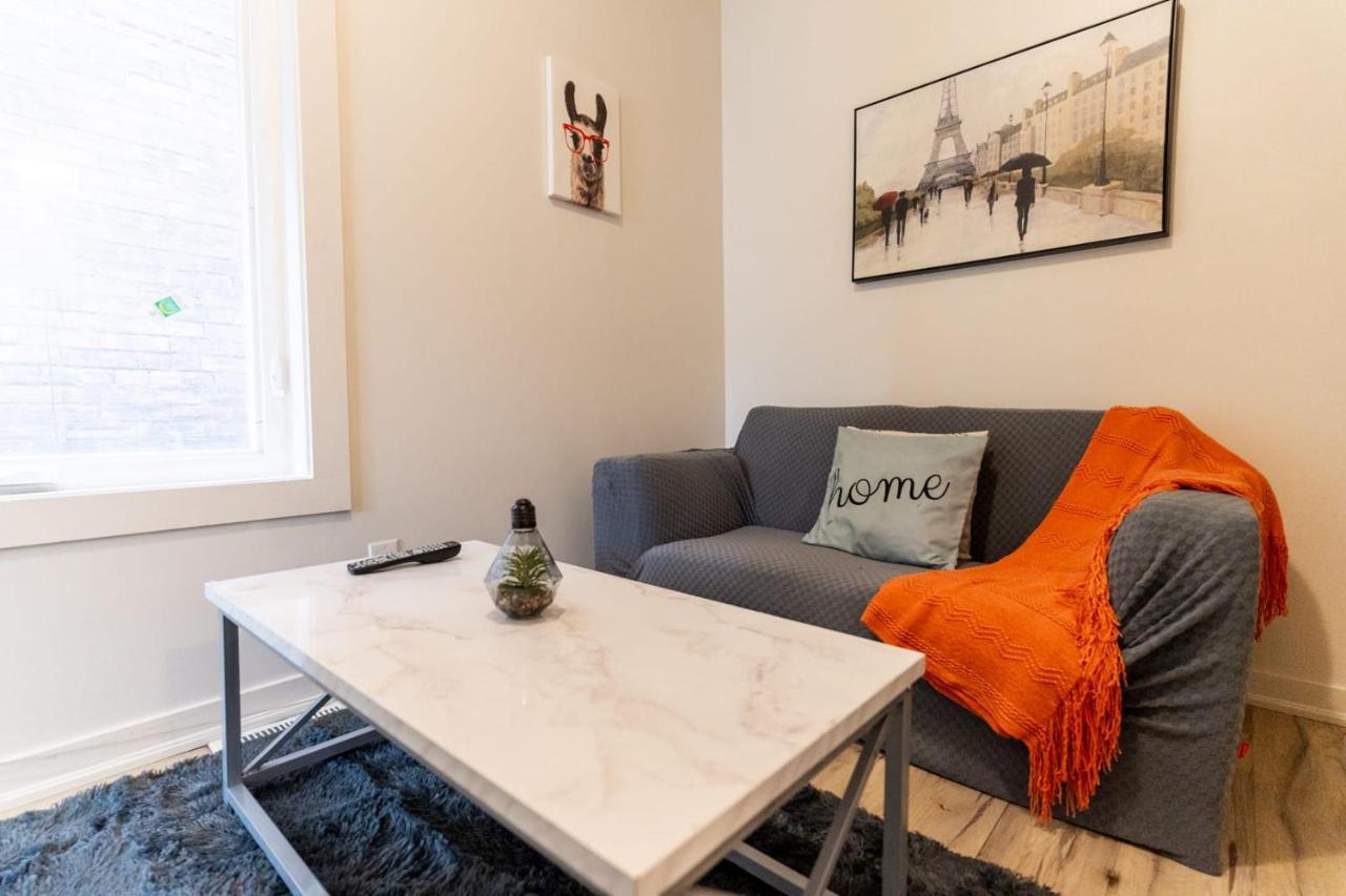 Modern 1 Bedroom Apartment With In-Suite Laundry Hamilton Exterior foto